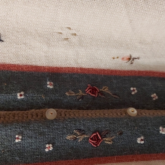 Vintage Koret Cardigan with Embroidery and Beading Detail Croch… - Picture 7 of 8